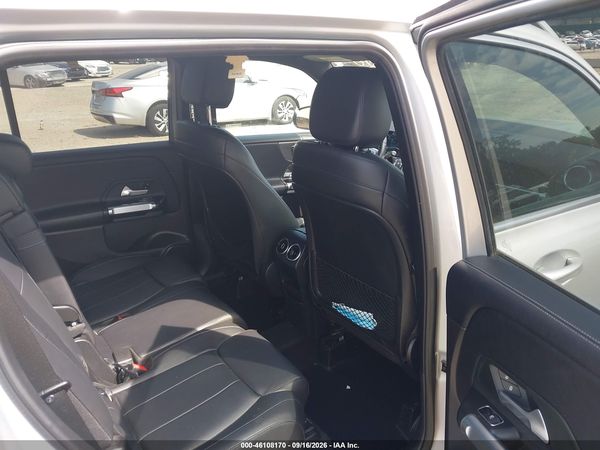 2020 MERCEDES-BENZ GLB 250 4MATIC — I8