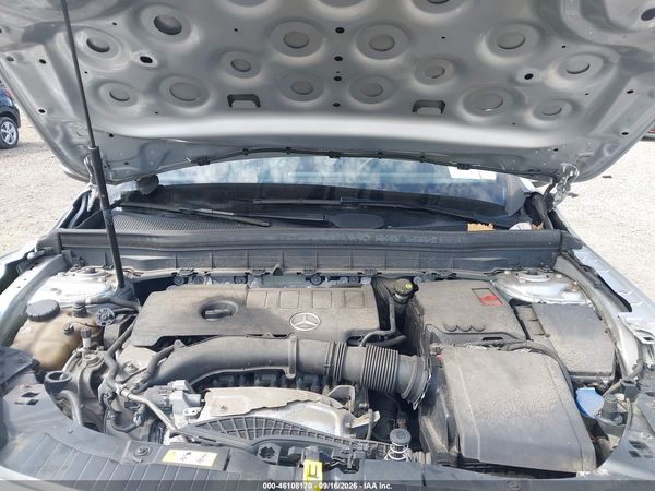 2020 MERCEDES-BENZ GLB 250 4MATIC — I10