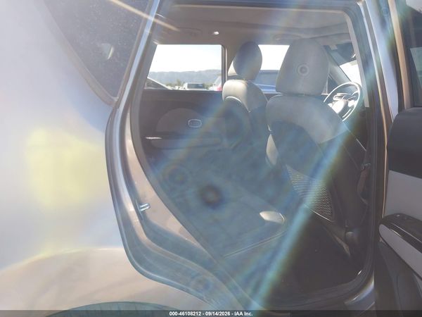 2016 KIA SOUL + — I8