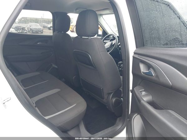 2023 CHEVROLET TRAILBLAZER FWD LT — I8