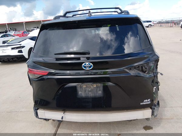2021 TOYOTA SIENNA XLE — I119