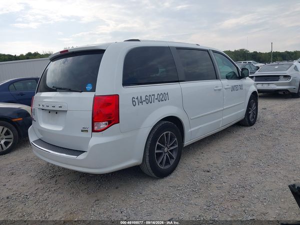 2017 DODGE GRAND CARAVAN SXT — I4