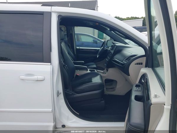 2017 DODGE GRAND CARAVAN SXT — I5
