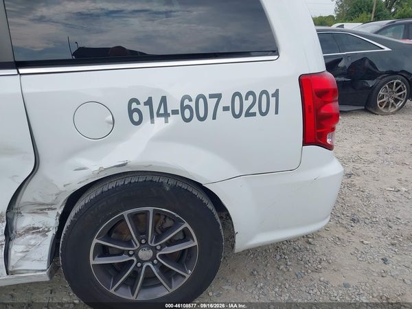 2017 DODGE GRAND CARAVAN SXT — I152