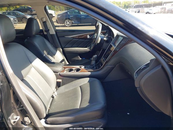 2018 INFINITI Q50 2.0T LUXE — I5