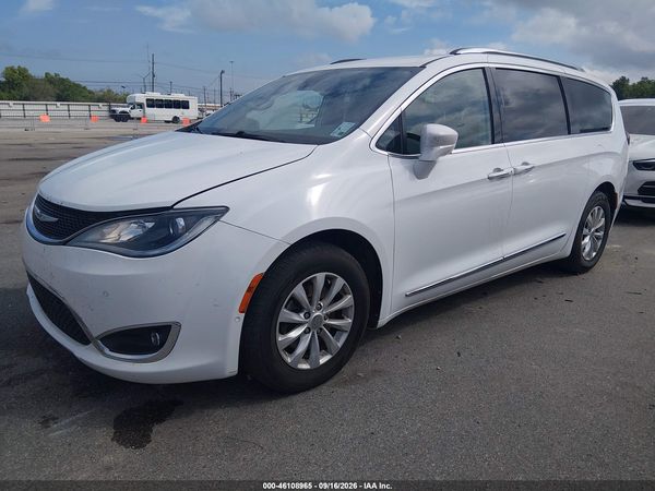 2019 CHRYSLER PACIFICA — I2