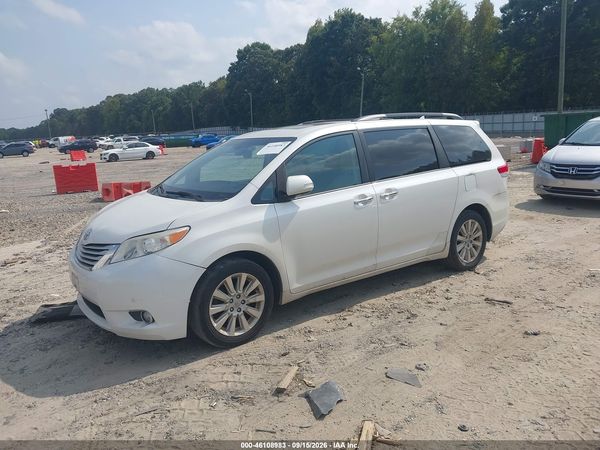 2013 TOYOTA SIENNA LIMITED 7 PASSENGER — I2