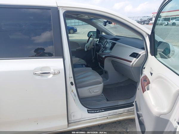 2013 TOYOTA SIENNA LIMITED 7 PASSENGER — I5