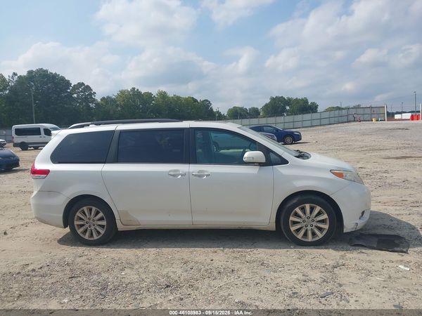 2013 TOYOTA SIENNA LIMITED 7 PASSENGER — I116