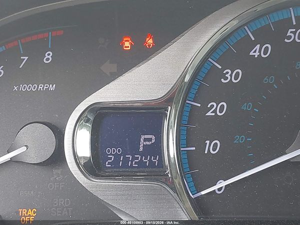 2013 TOYOTA SIENNA LIMITED 7 PASSENGER — I118