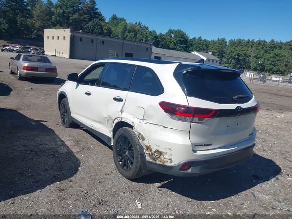 2019 TOYOTA HIGHLANDER SE — I3