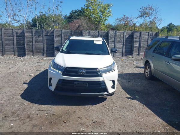 2019 TOYOTA HIGHLANDER SE — I115