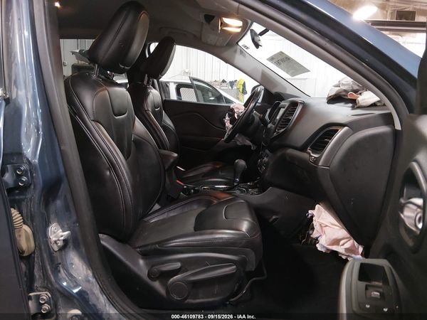 2019 JEEP CHEROKEE LATITUDE PLUS 4X4 — I5