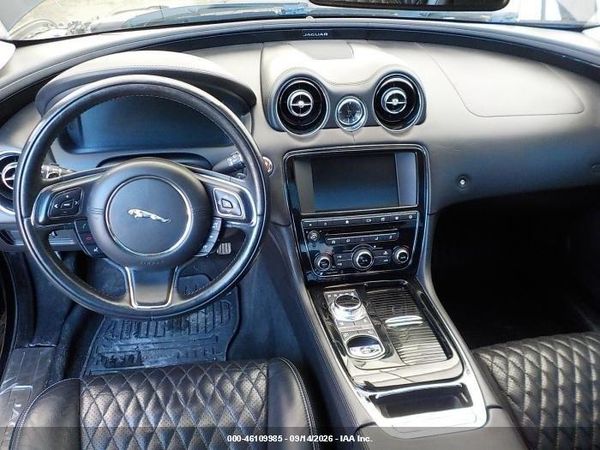 2017 JAGUAR XJ XJL PORTFOLIO — I155