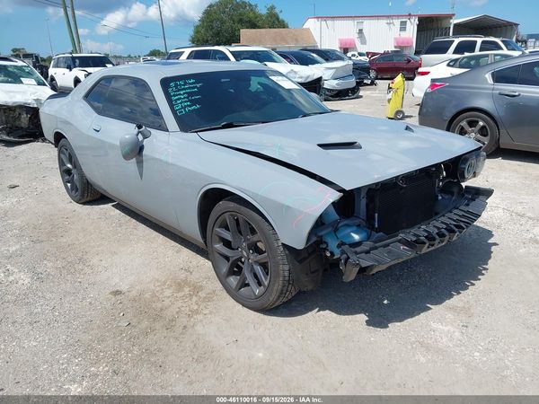 2022 DODGE CHALLENGER SXT — I1