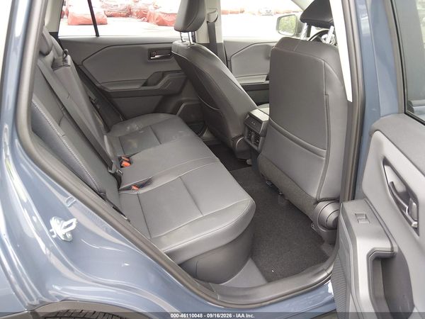 2026 TOYOTA RAV4 XLE PREMIUM — I8