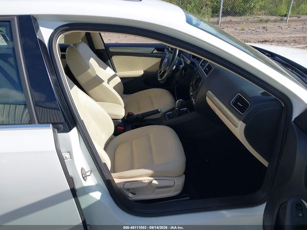 2017 VOLKSWAGEN JETTA 1.4T SE — I5