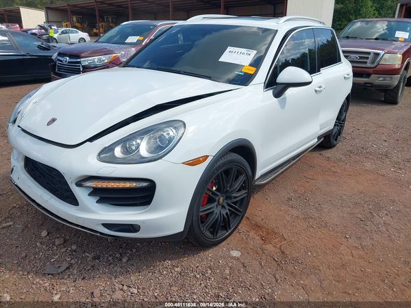 2012 PORSCHE CAYENNE — I2