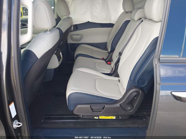 2026 KIA CARNIVAL MPV SX — I8