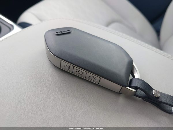 2026 KIA CARNIVAL MPV SX — I11