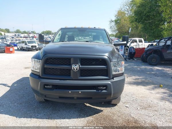 2017 RAM 3500 TRADESMAN  4X4 8' BOX — I115