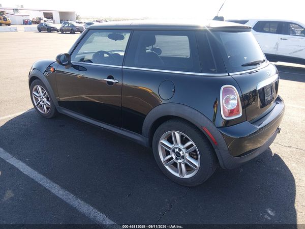 2013 MINI HARDTOP COOPER — I3