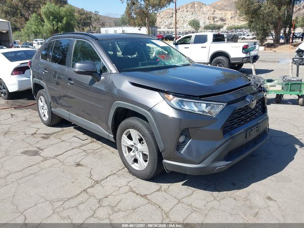 2019 TOYOTA RAV4 XLE — I1