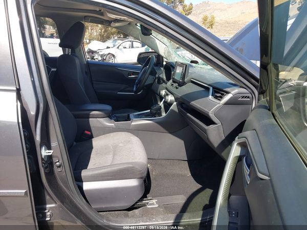2019 TOYOTA RAV4 XLE — I5