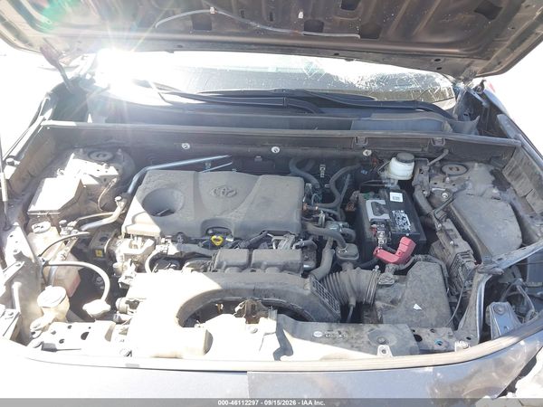 2019 TOYOTA RAV4 XLE — I10