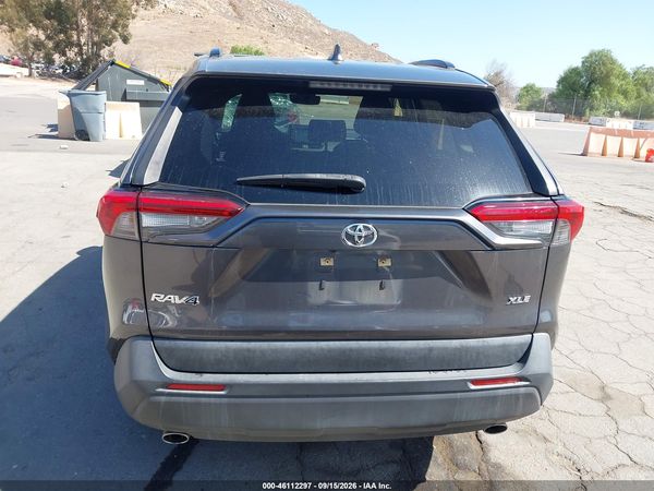 2019 TOYOTA RAV4 XLE — I119