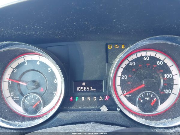 2013 DODGE GRAND CARAVAN SXT — I7