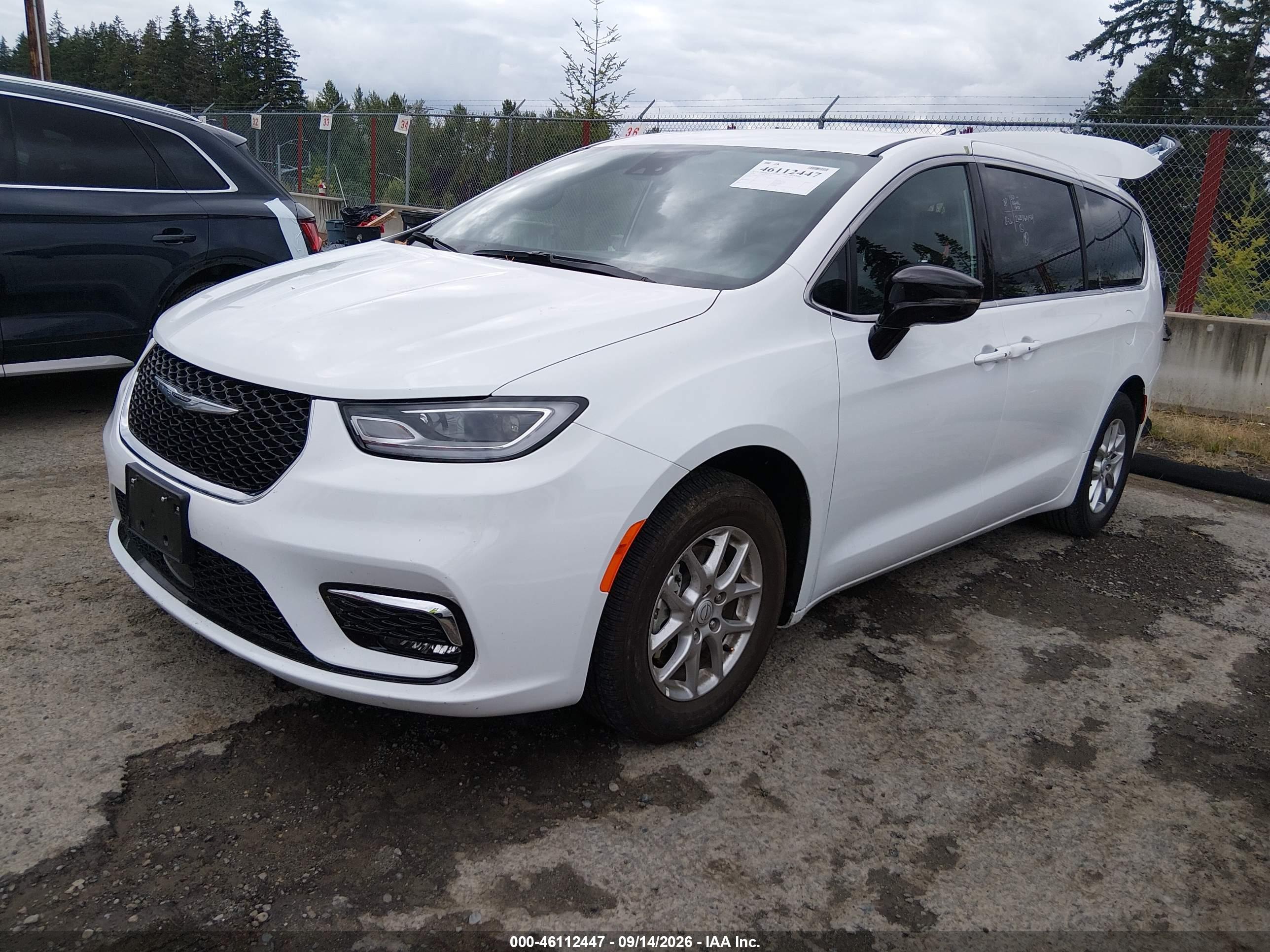 2026 CHRYSLER PACIFICA SELECT — I2