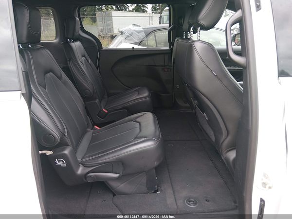 2026 CHRYSLER PACIFICA SELECT — I8