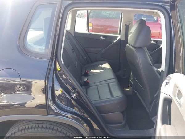 2017 VOLKSWAGEN TIGUAN 2.0T/2.0T S — I8
