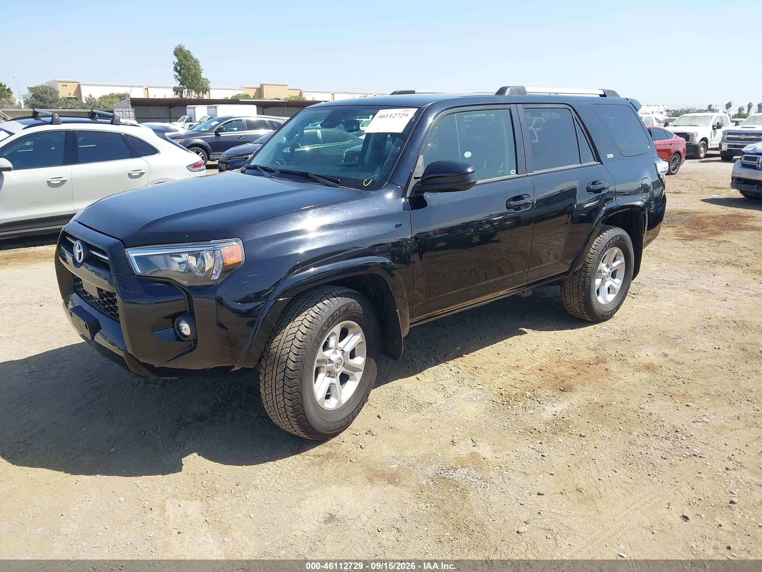 2024 TOYOTA 4RUNNER SR5 — I2