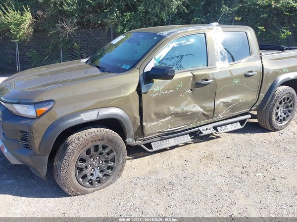 2024 CHEVROLET COLORADO 4WD TRAIL BOSS — I6