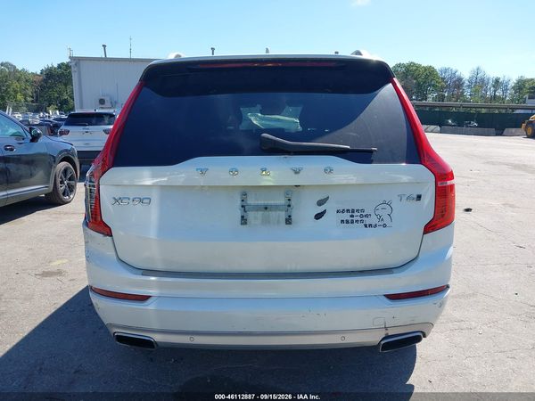 2016 VOLVO XC90 T6 MOMENTUM — I119