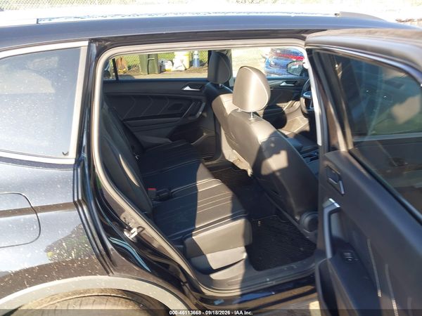 2022 VOLKSWAGEN TIGUAN 2.0T SE — I8