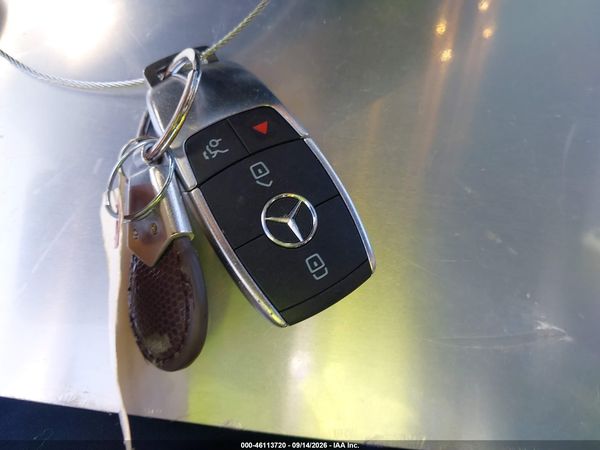 2022 MERCEDES-BENZ GLB 250 GLB250 — I11
