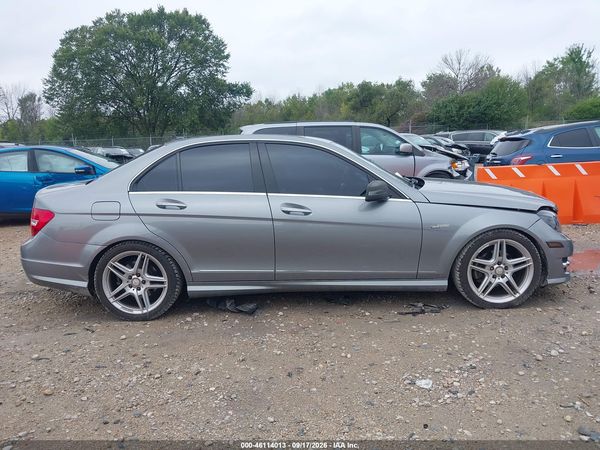 2013 MERCEDES-BENZ C 250 SPORT — I116