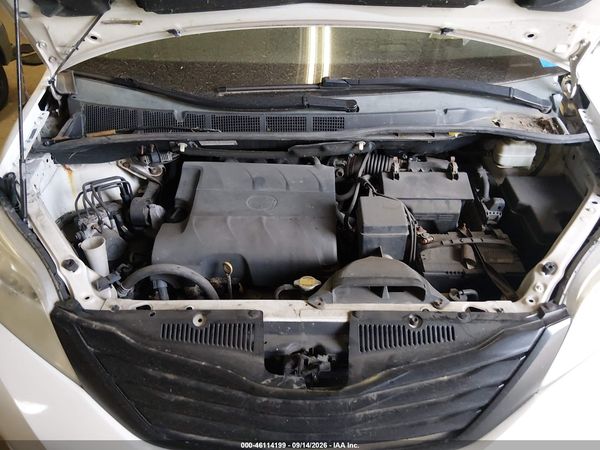 2014 TOYOTA SIENNA L V6 7 PASSENGER
