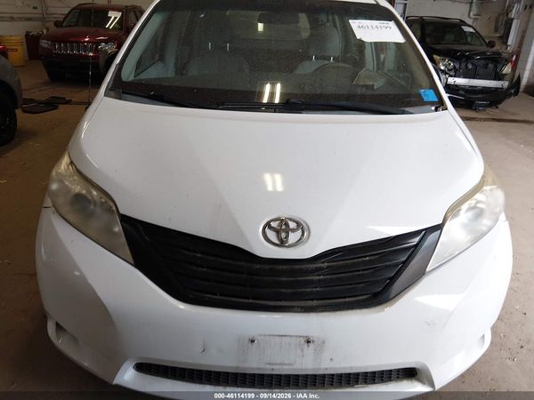 2014 TOYOTA SIENNA L V6 7 PASSENGER