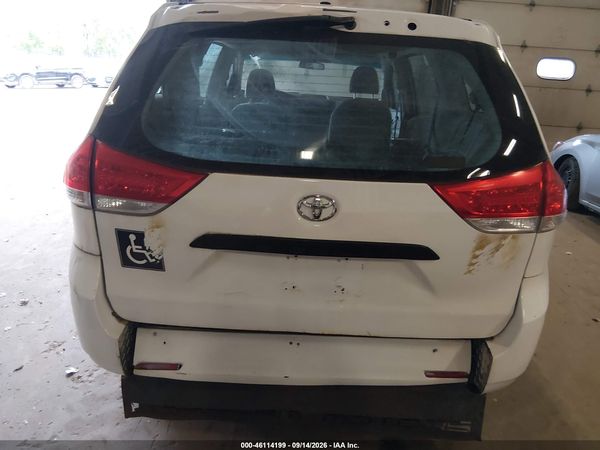 2014 TOYOTA SIENNA L V6 7 PASSENGER