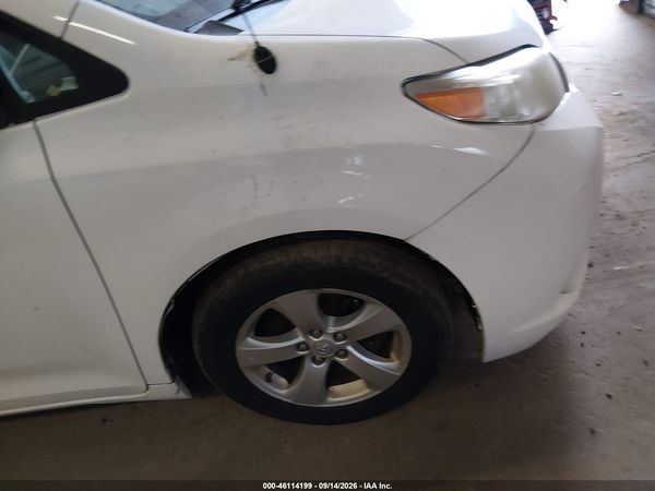 2014 TOYOTA SIENNA L V6 7 PASSENGER