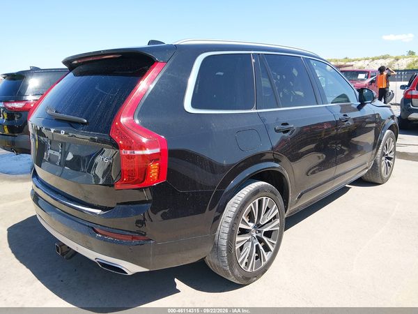 2020 VOLVO XC90 T6 MOMENTUM 7 PASSENGER — I4