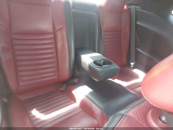 2012 DODGE CHALLENGER SXT — I8