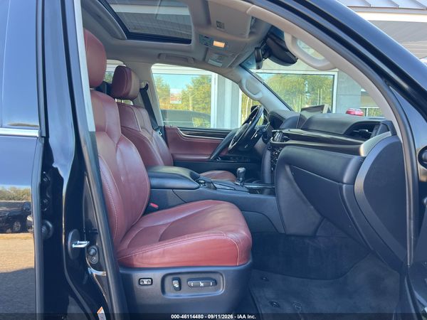 2017 LEXUS LX 570 — I5