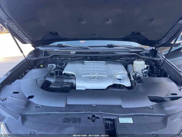2017 LEXUS LX 570 — I10