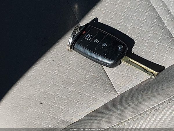2016 KIA SORENTO 3.3L LX — I11