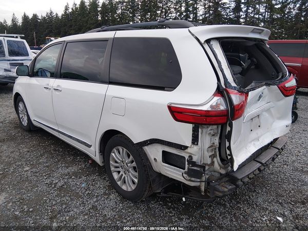 2015 TOYOTA SIENNA XLE PREMIUM 8 PASSENGER — I3
